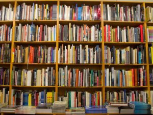 book wall strand